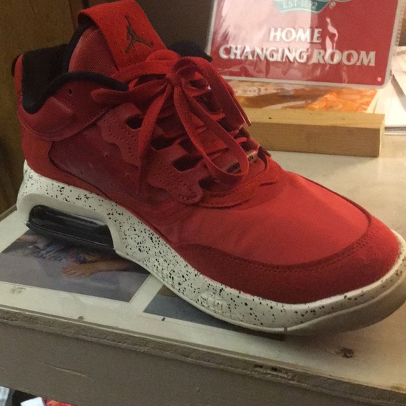 Air Jordan Max 200’s - Picture 2 of 2